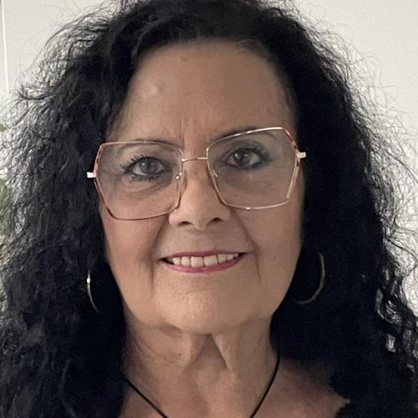 josiane 74 ans Bayonne