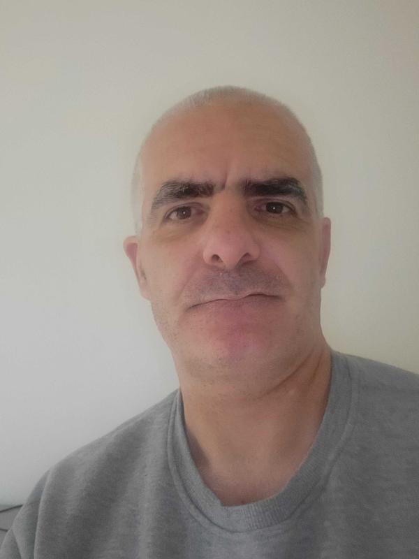 Yoan  47 ans Dourdan