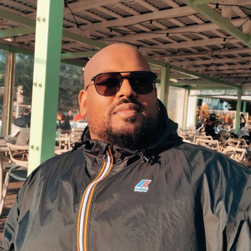 Julien 33 ans Villeneuve Loubet