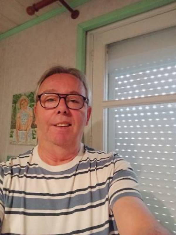 Laurent 61 ans Bordeaux