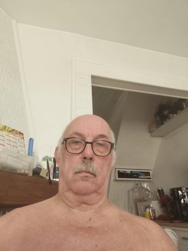 Guy 69 ans Fleury sur Andelle