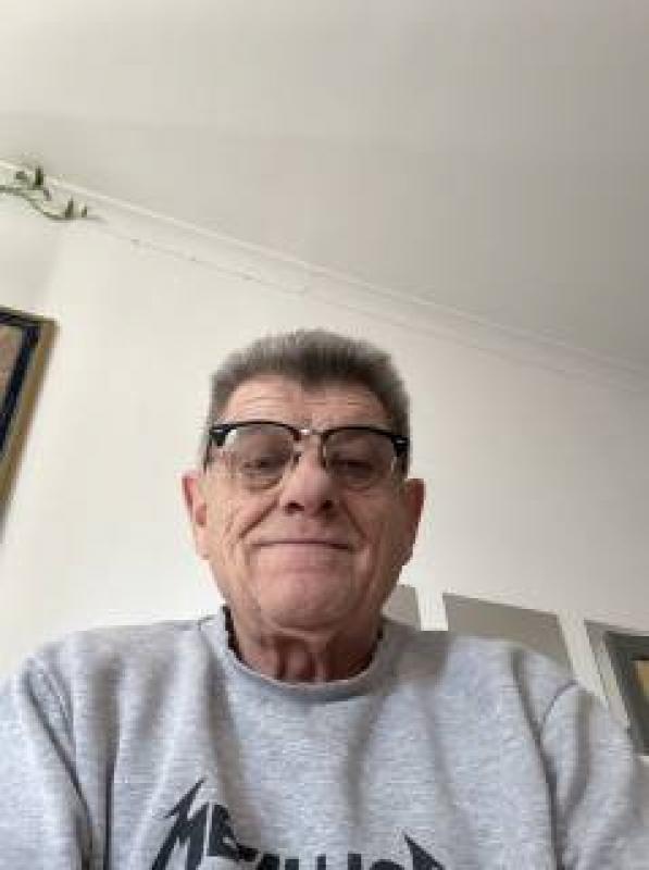 Bernard 67 ans Vauvert