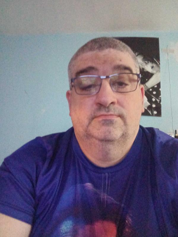 Remy  46 ans Gometz le Châtel