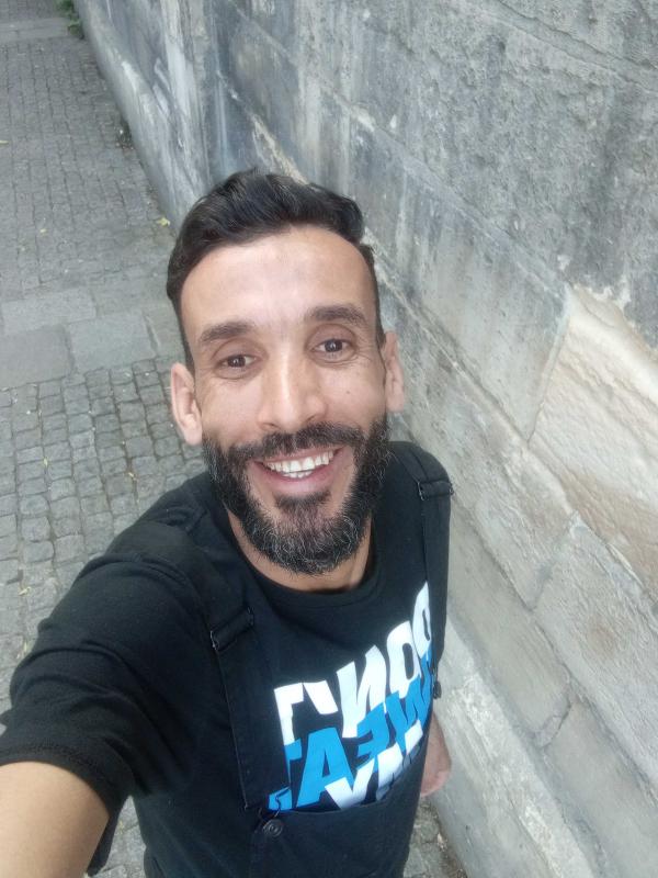 soufienne 39 ans Saint Nazaire