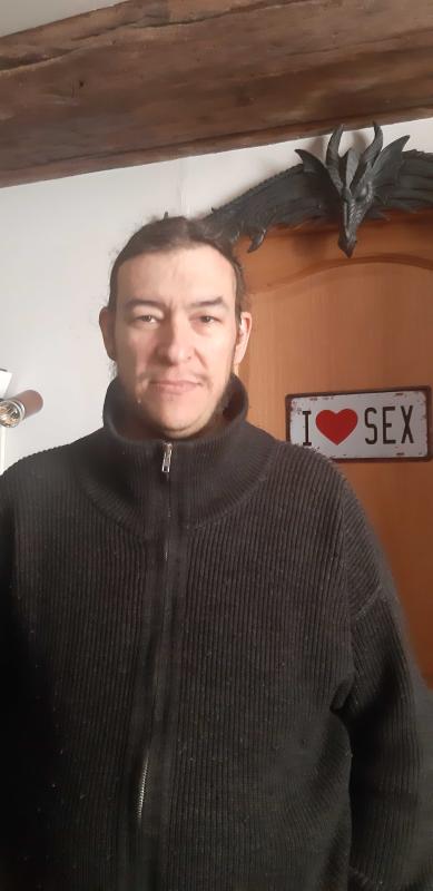 Sseppultturrra 45 ans Saint Vaast lès Mello