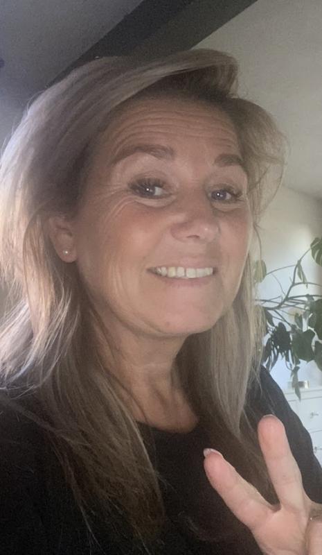 petirouge 56 ans Balan