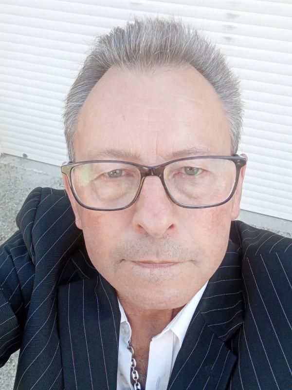 Philippe  66 ans Vorey