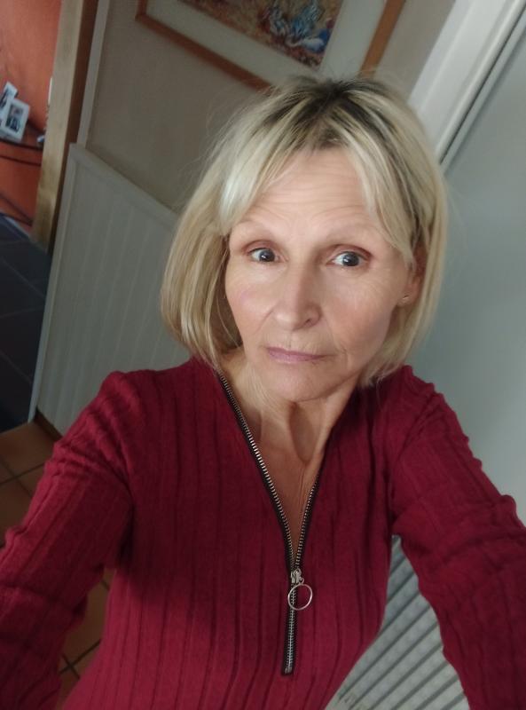 Élise  62 ans Saint Nicolas de Redon