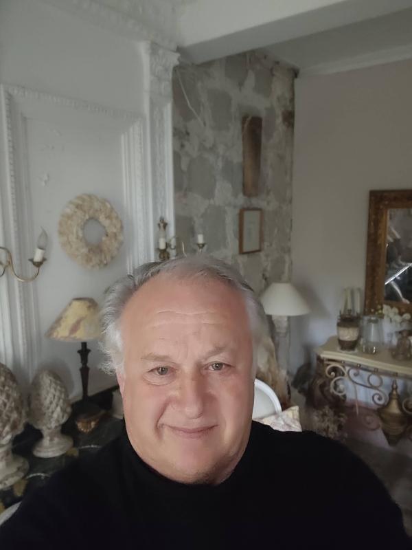 Thierry 62 ans Castelnau d'Estrétefonds
