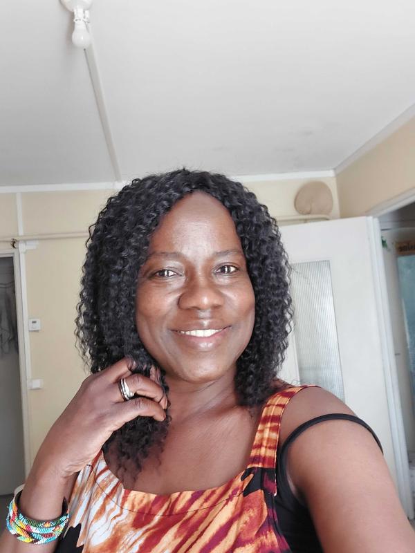 Nafissa 49 ans Cahors