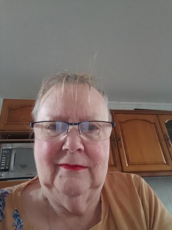 Roselyne  70 ans Houilles