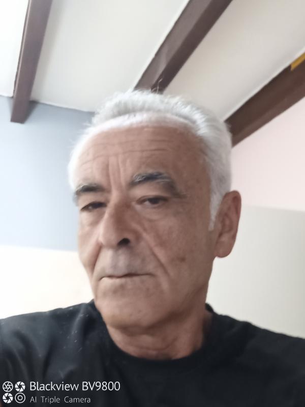 Éric  64 ans Coutras