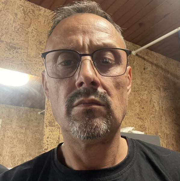 Marc 51 ans Marolles les Braults