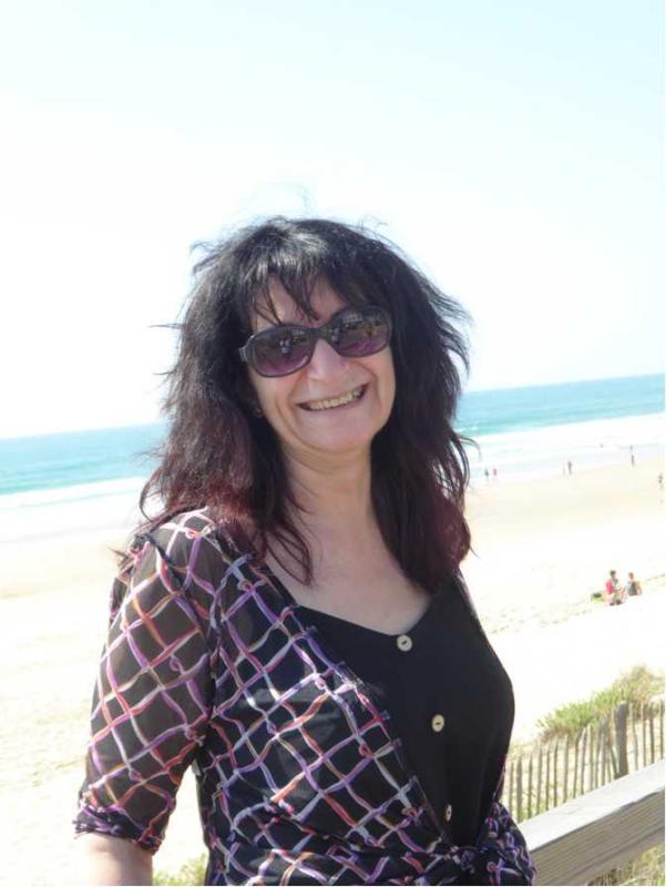 Michelle 59 ans Arès
