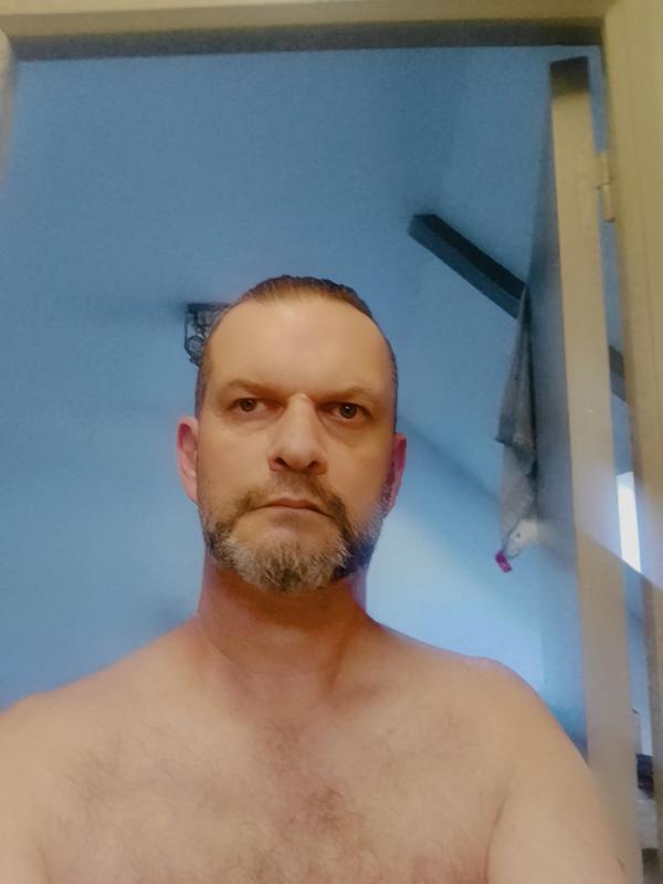 Maurice  52 ans Josselin