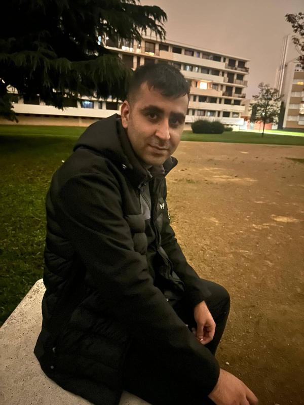 bozaslan34 27 ans Saint Priest