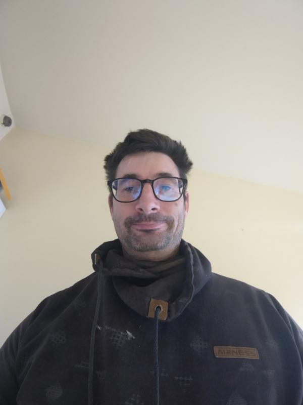 Aurelien  42 ans Ternay