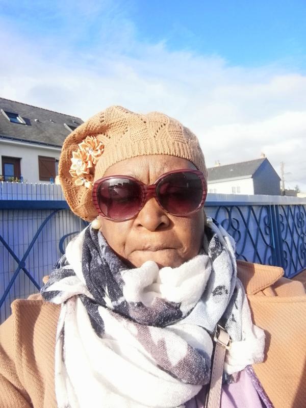 marguerite 62 ans Angers