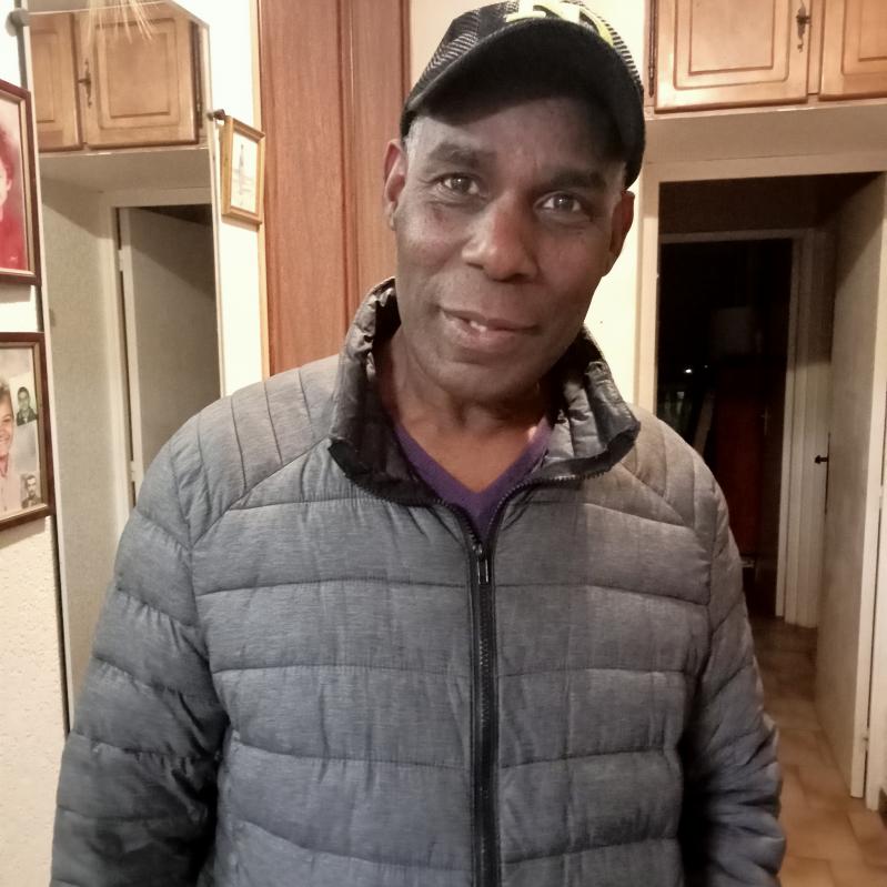 Michel 64 ans Salon de Provence