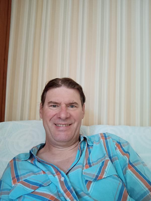 Vincent  56 ans Luisant