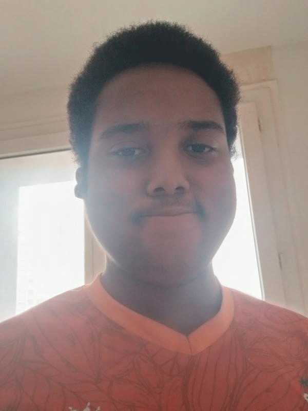 Chris  18 ans Colombes