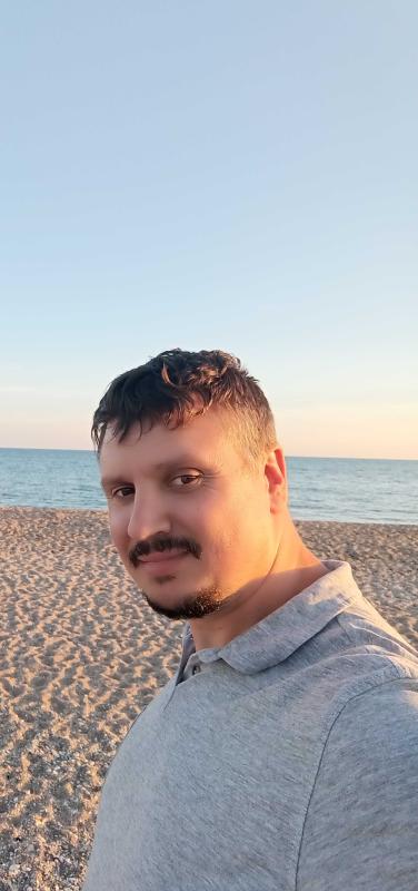 Cédric 36 ans Bayeux