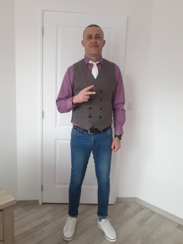 Homme gentil  43 ans Saint Quentin