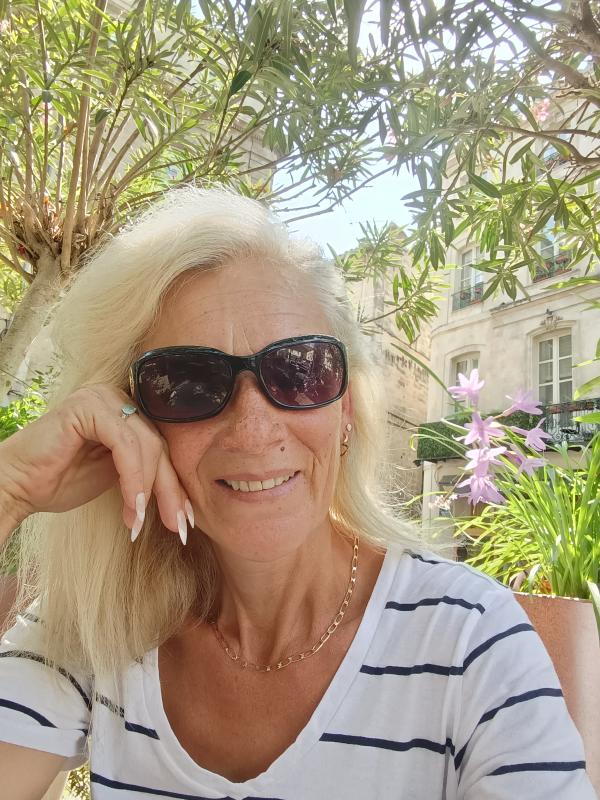 Danie  55 ans Avignon