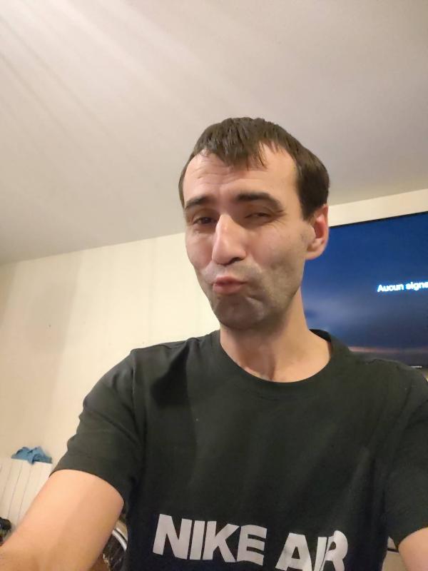 Anthony 42 ans Meslay du Maine