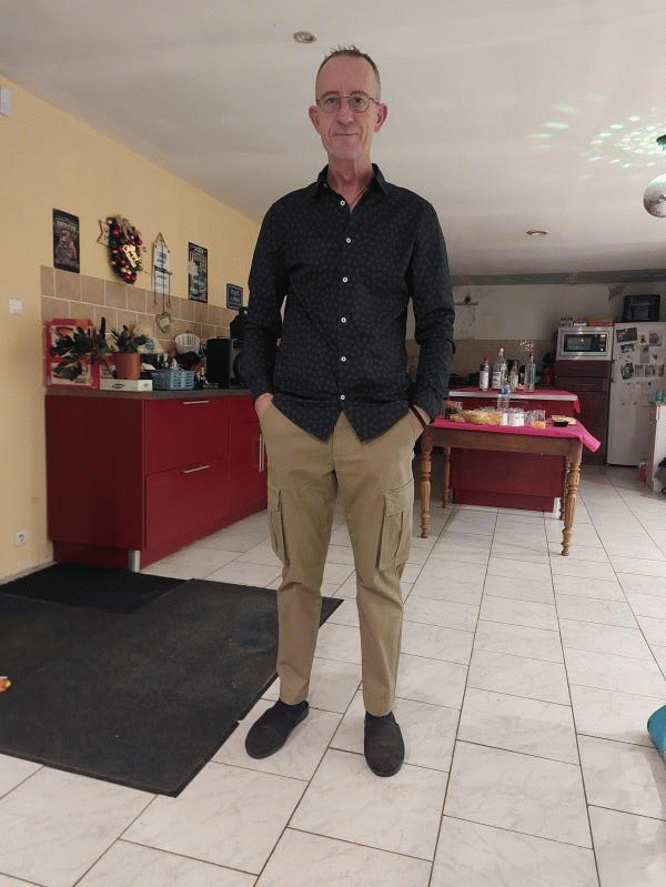 Michel  54 ans Massais