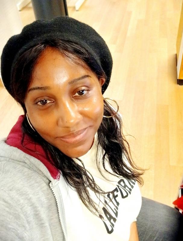 Andréa  37 ans Achères