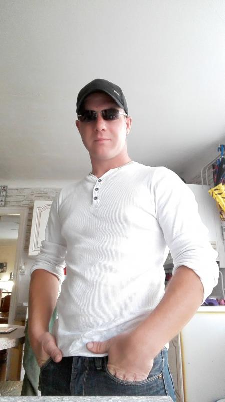 Sébastien  42 ans Jésonville