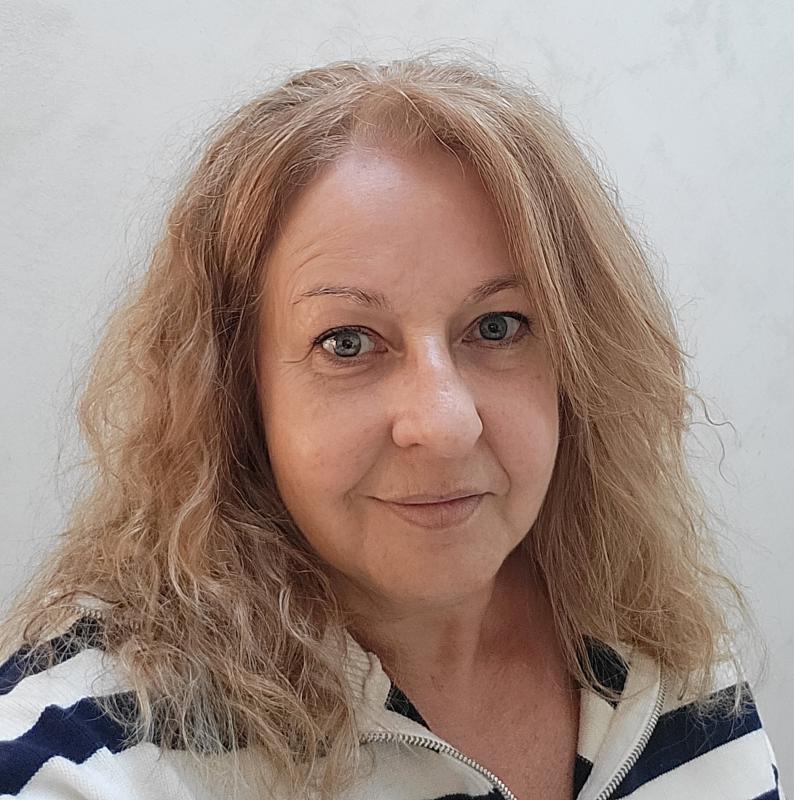 Kelina  61 ans Albertville