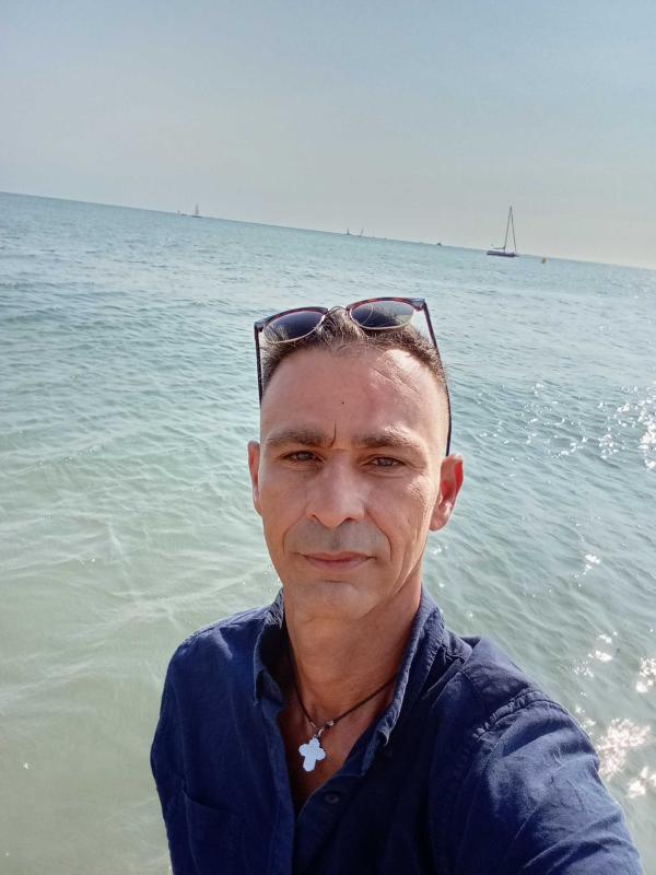 marco 57 ans Pont Audemer