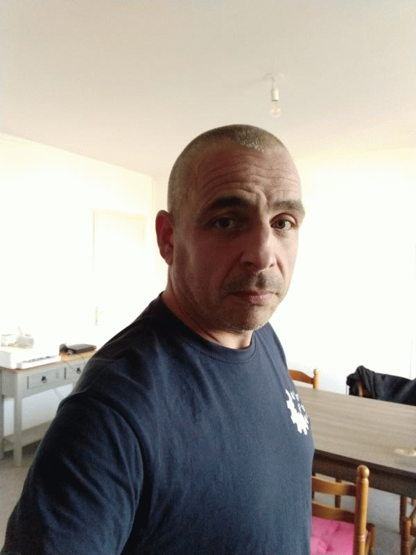 Boris  45 ans Dunkerque