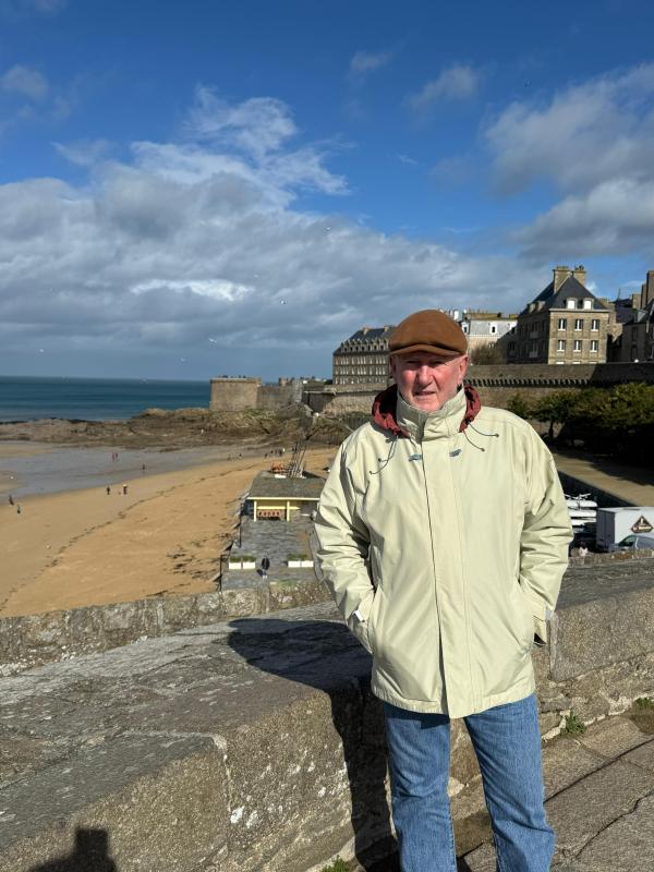 Michel  61 ans Saint Germer de Fly