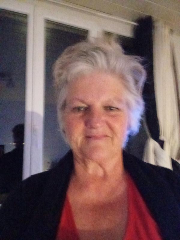 Laurence  58 ans Les Avenières