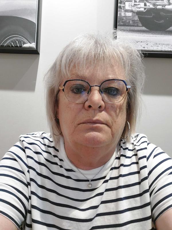 stephanie 58 ans Fontenay le Comte