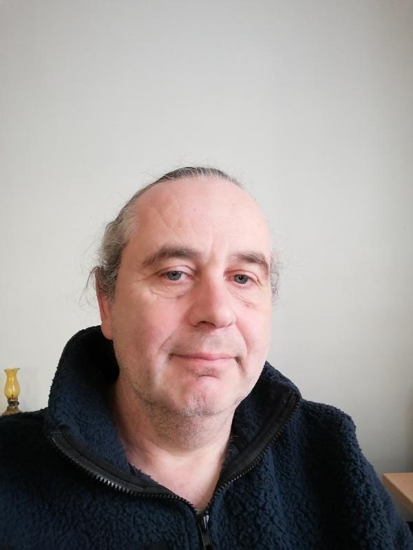 pierre 59 ans Saint Laurs