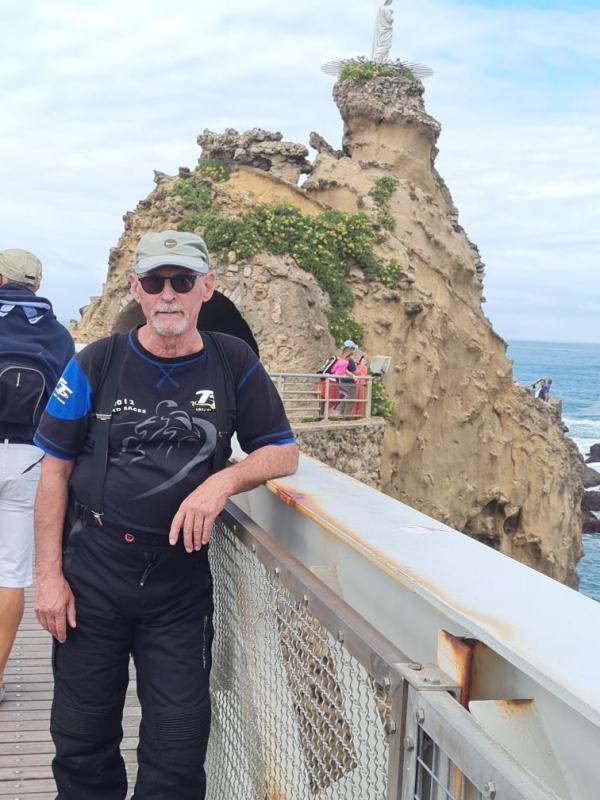 Patrick  69 ans Bourges