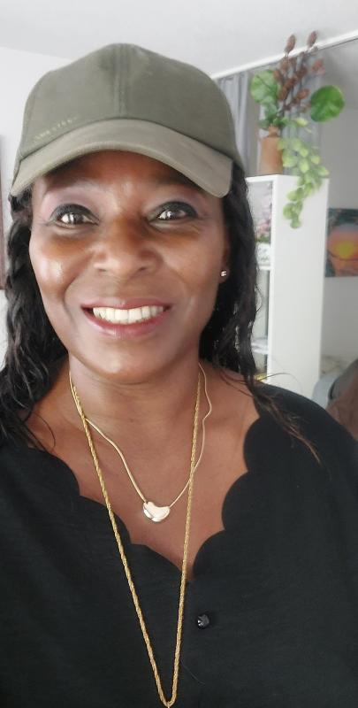 Flovinou  53 ans lyon 3eme arrondissement