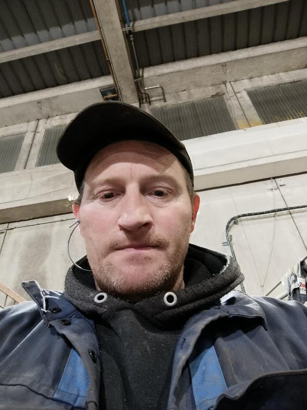 Rod hasdent  43 ans Brienne sur Aisne