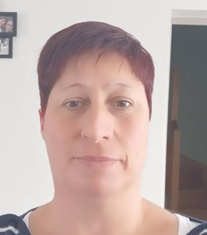 carolline 48 ans La Sauvagère