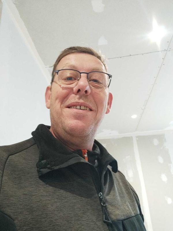 Olivier  55 ans Chambretaud