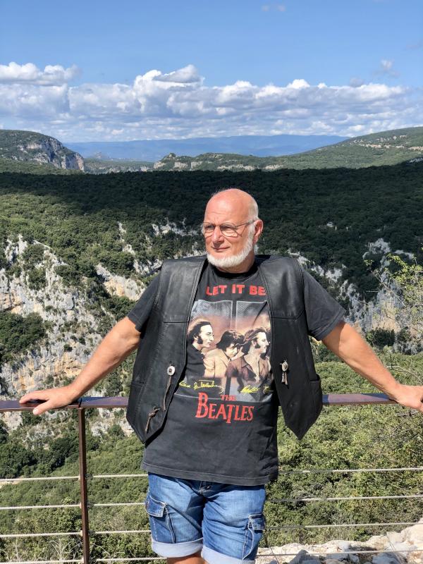 emiel 69 ans Saint Jean de Maruéjols et Avéjan