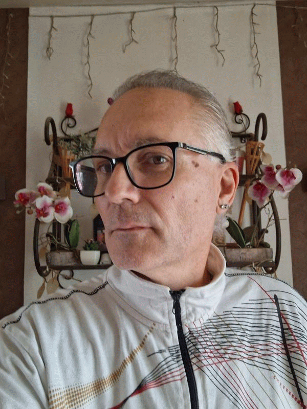 Jacky  55 ans Troyes