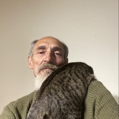 luc 61 ans Montmoreau Saint Cybard