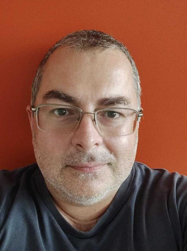 David 51 ans La Ferté Bernard