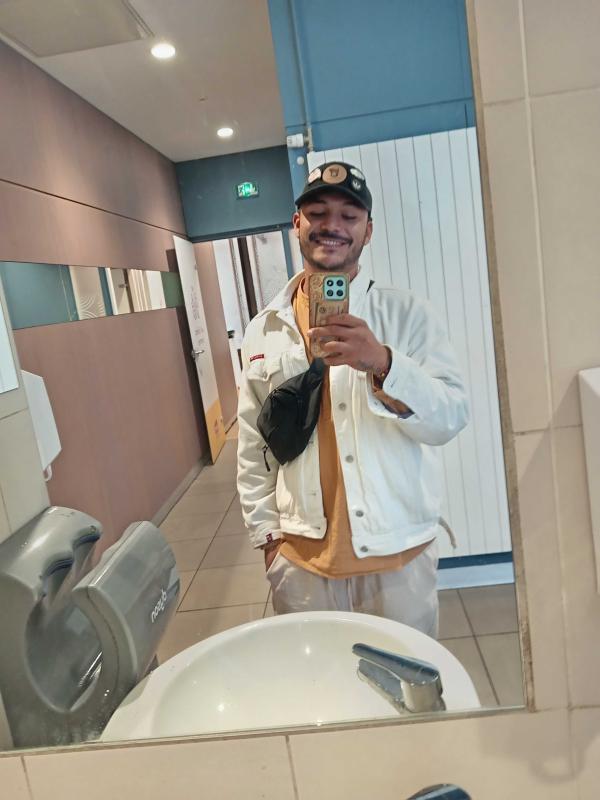 Gabriel Alexander 26 ans Caussade