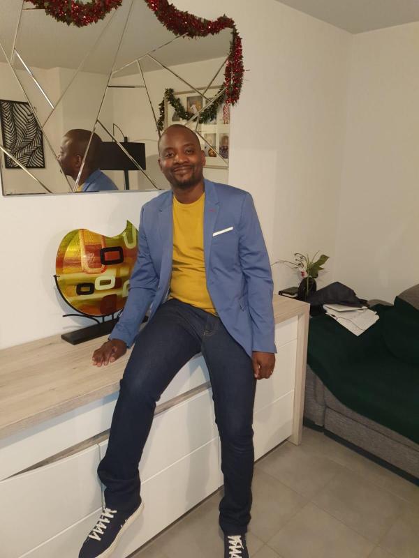 Kizi 46 ans Toulouse